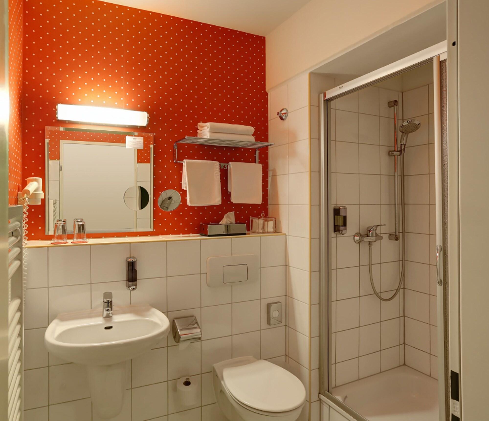 Gruenau Hotel Берлин Екстериор снимка