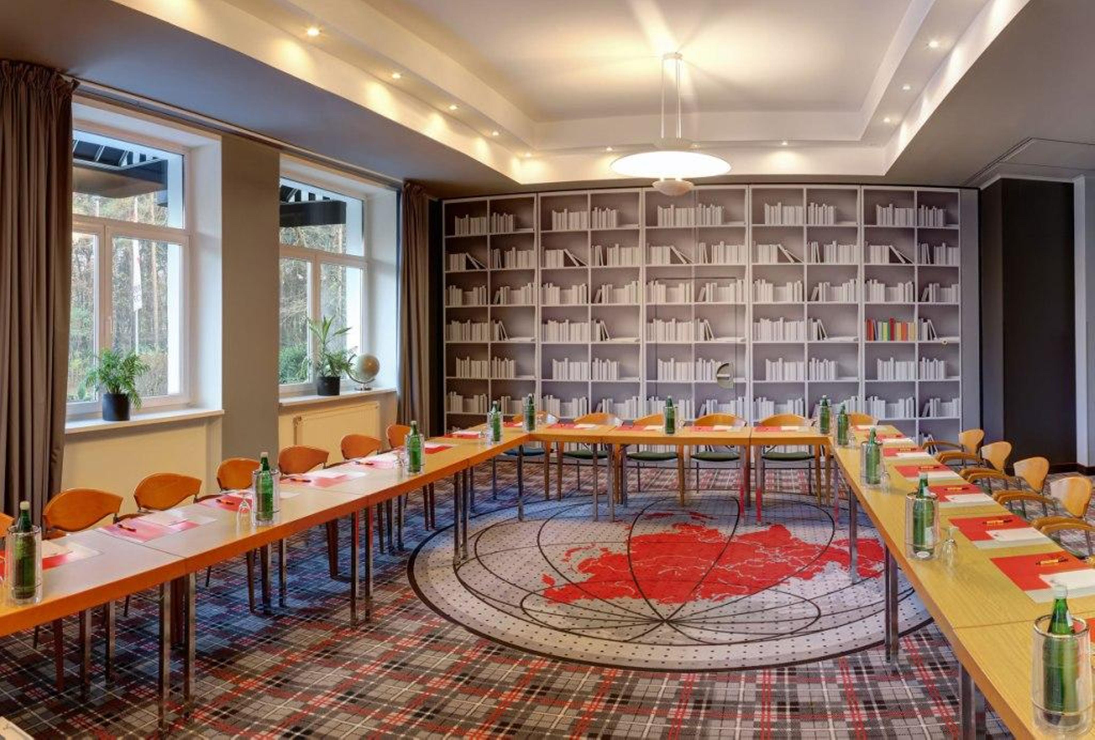 Gruenau Hotel Берлин Екстериор снимка