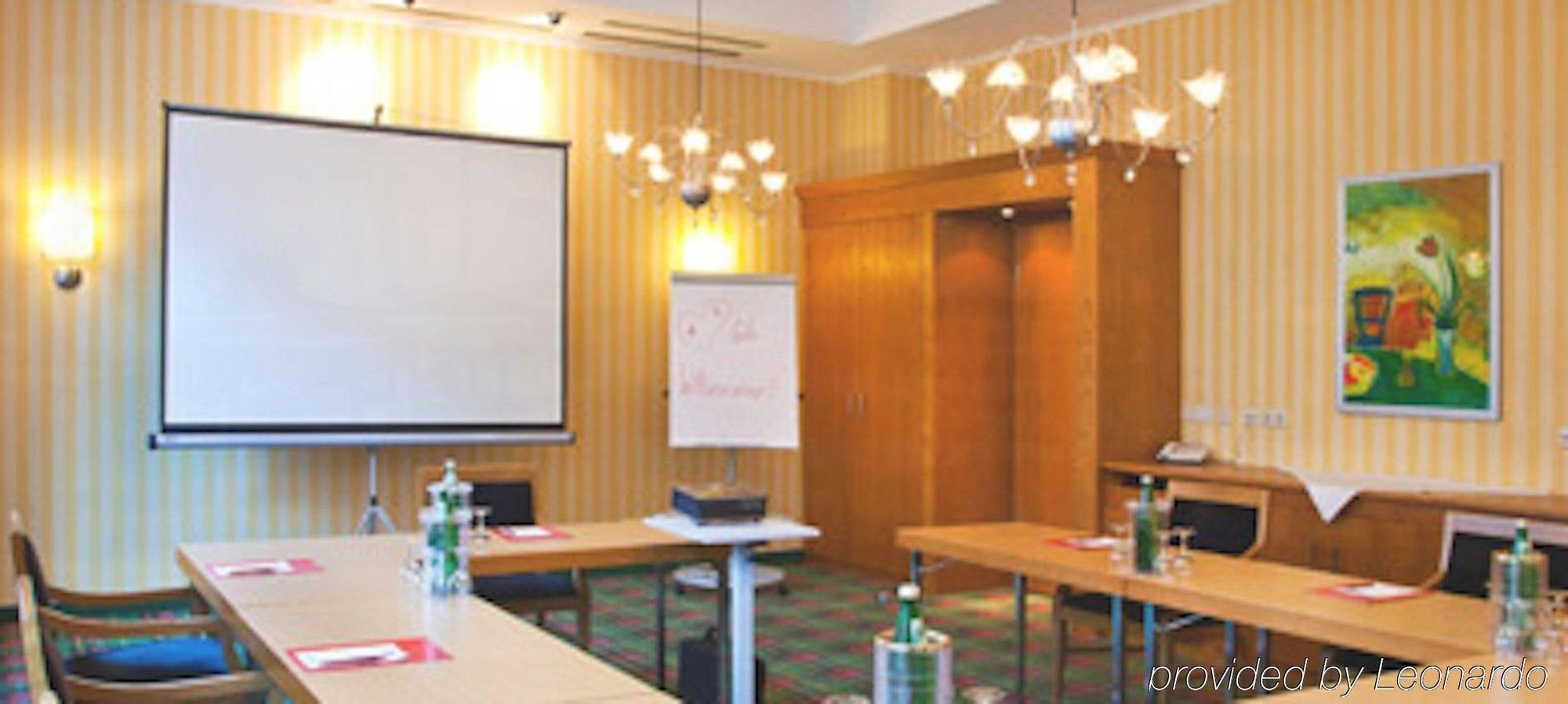 Gruenau Hotel Берлин Екстериор снимка