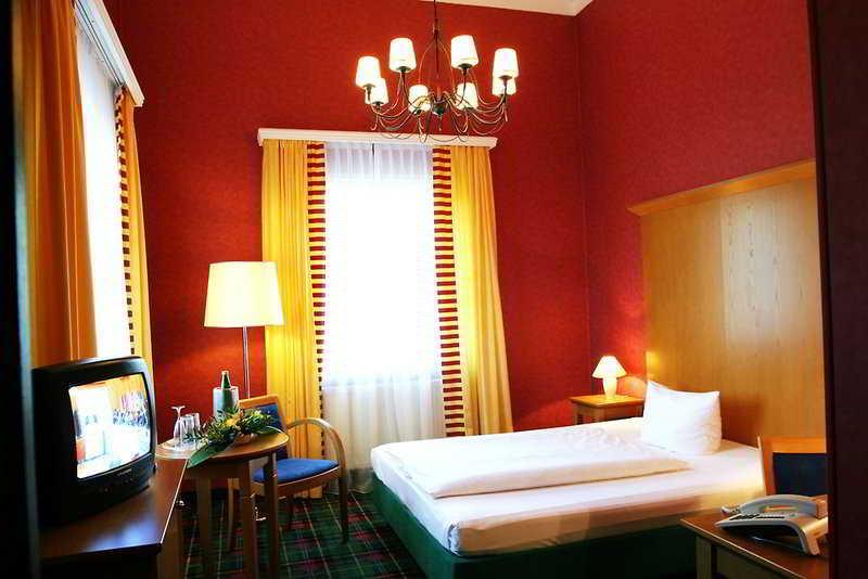Gruenau Hotel Берлин Стая снимка