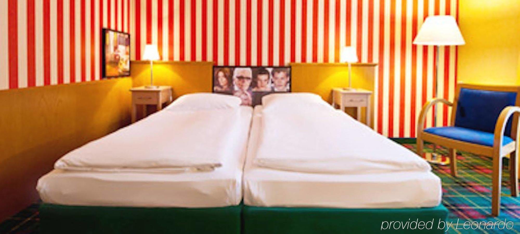 Gruenau Hotel Берлин Екстериор снимка